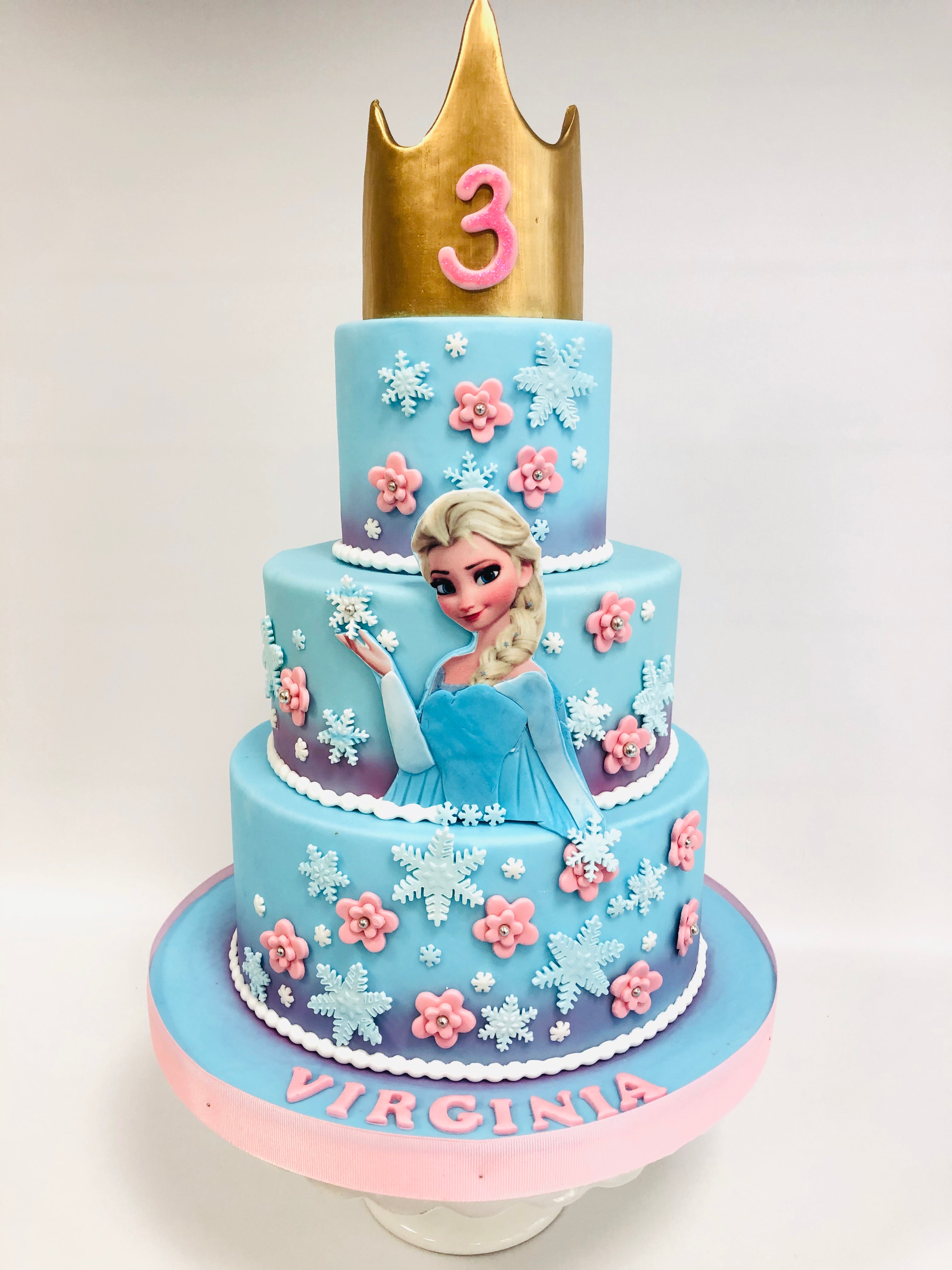 Torta Compleanno Elsa di Frozen. Cake design , Milano e Varese – cakeintown