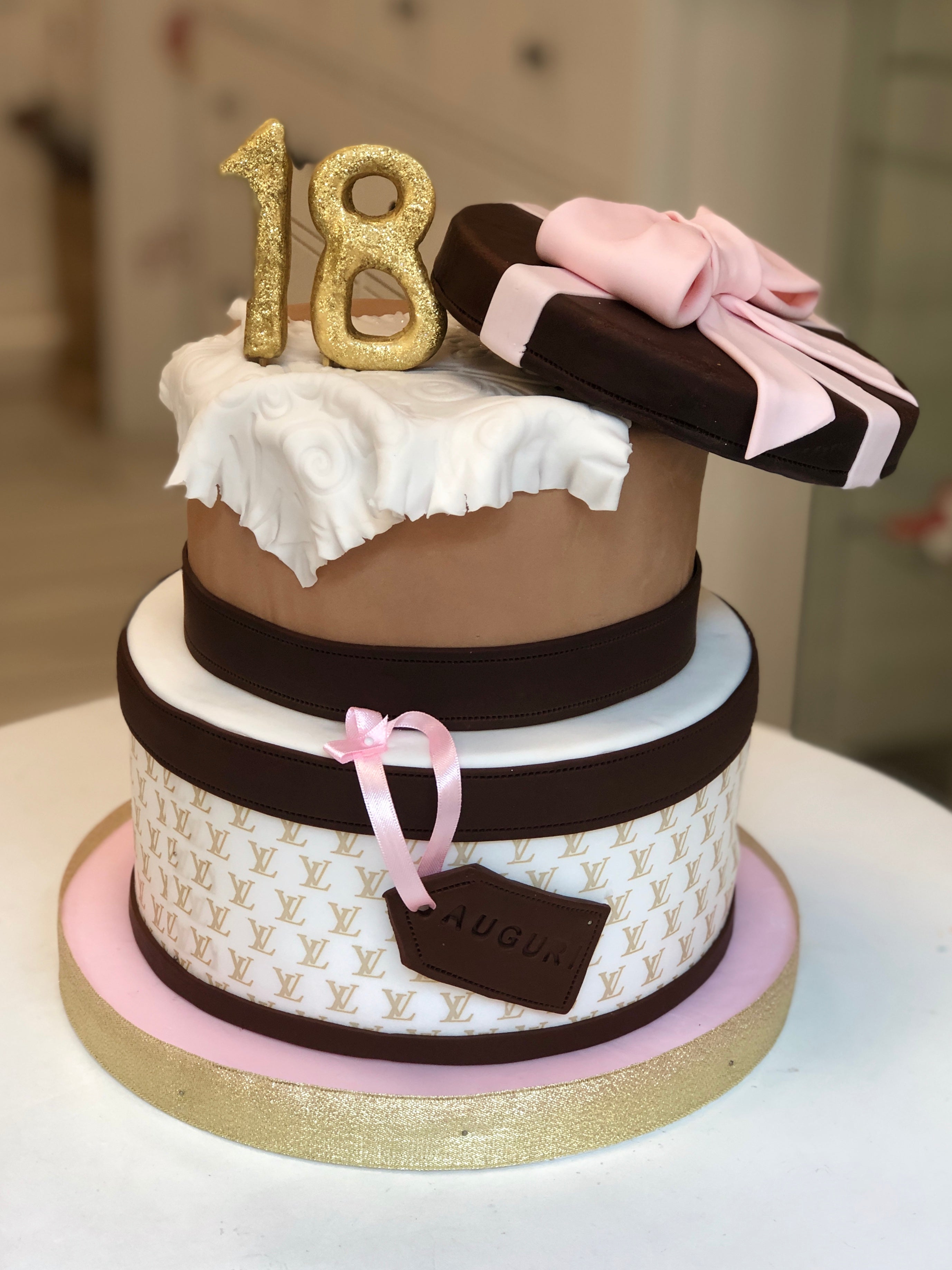 Torta 18 anni Fashion cake - Milano e Varese – cakeintown