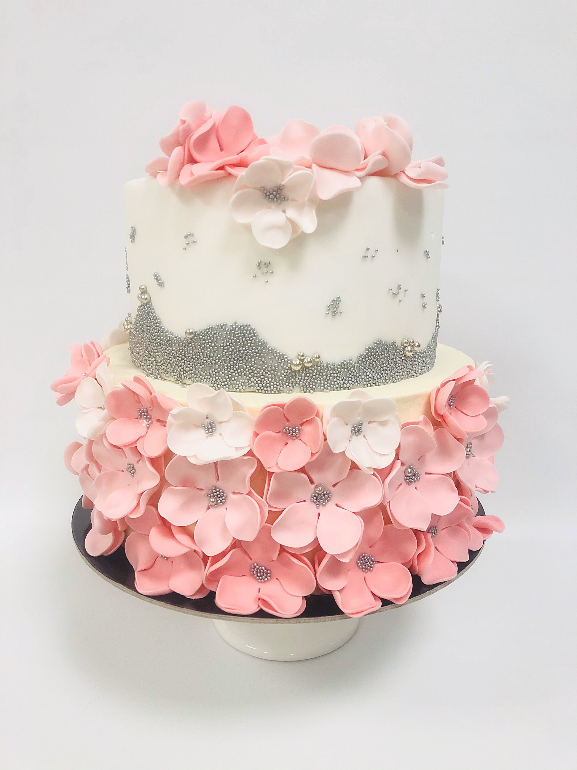 Torta 18 anni fiorellosa. Cake design, Milano e Varese . – cakeintown